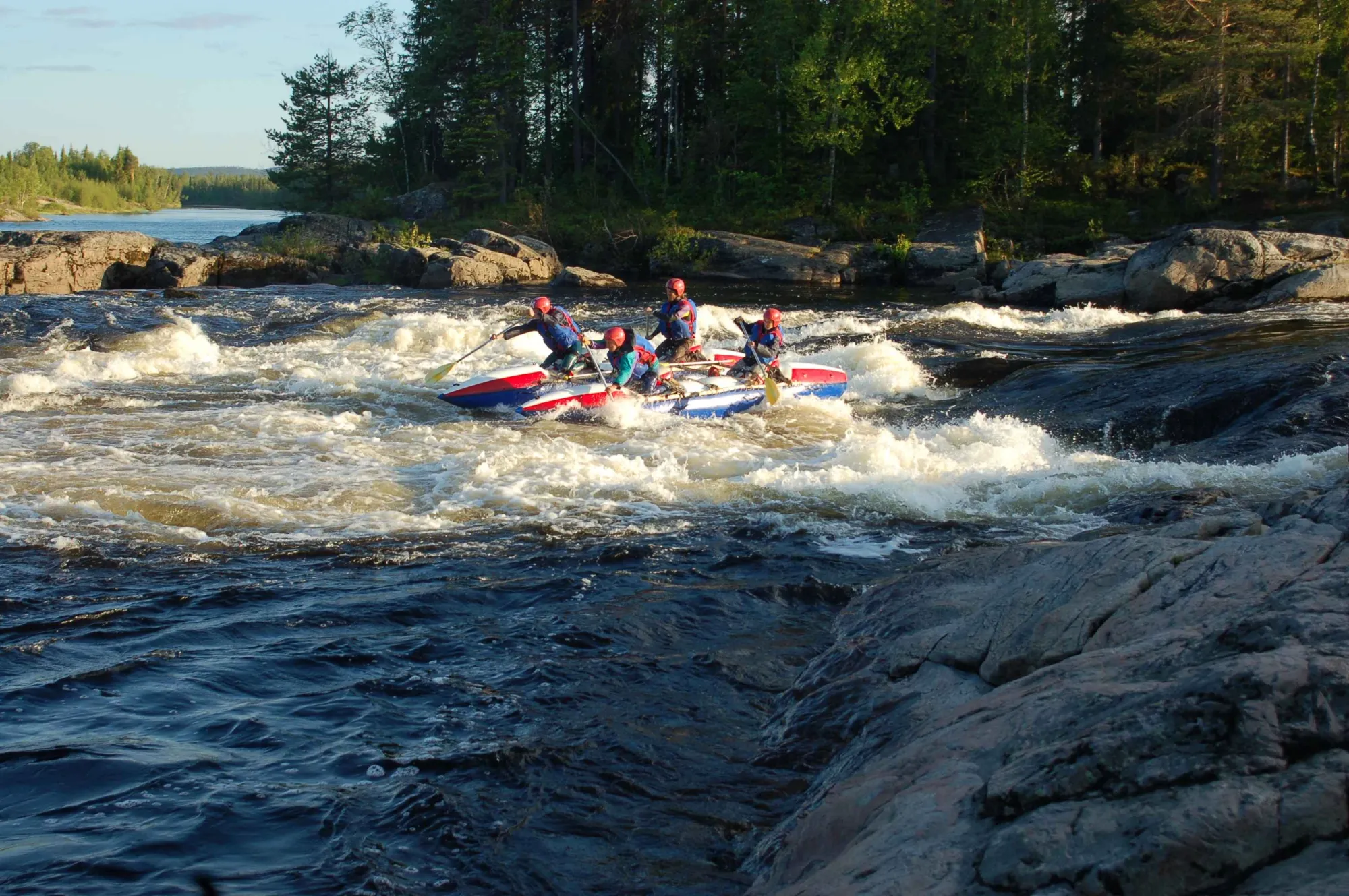 Водные маршруты Карелии: круизы и самостоятельные сплавы