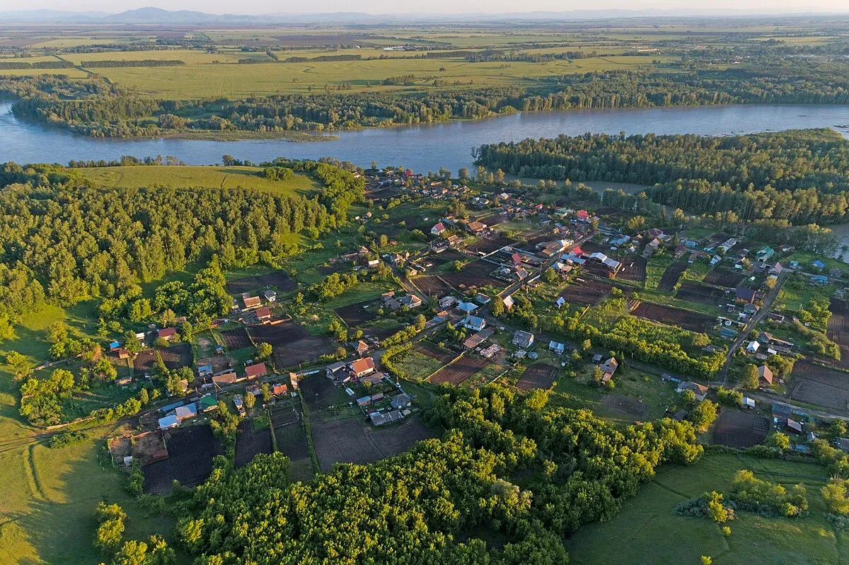 Село Сростки: родина Василия Шукшина