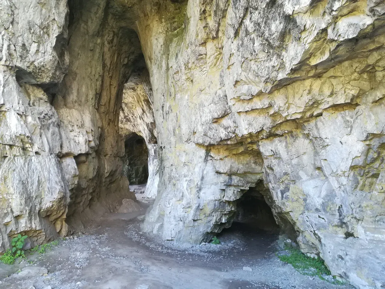 Тавдинские пещеры: 5-километровый лабиринт на берегу Катуни