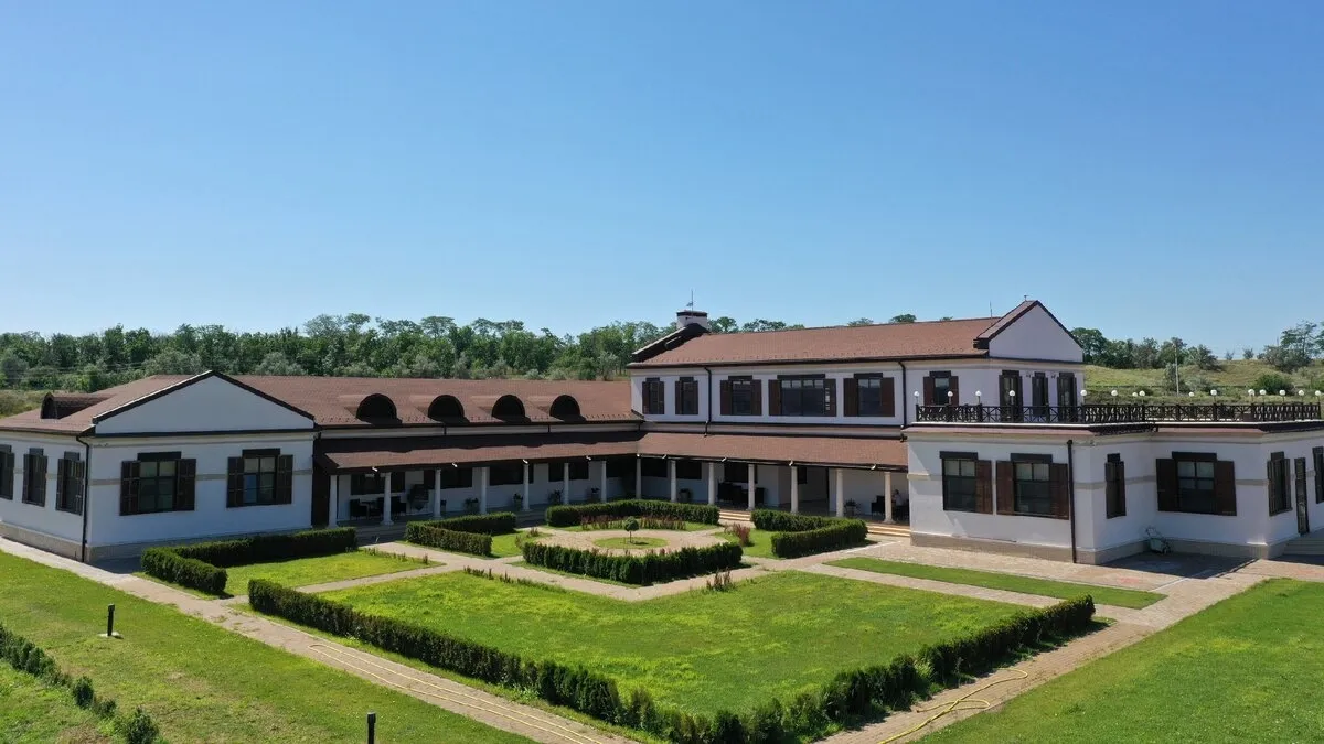 Музей вина «Фанагория»: экскурсии и дегустации