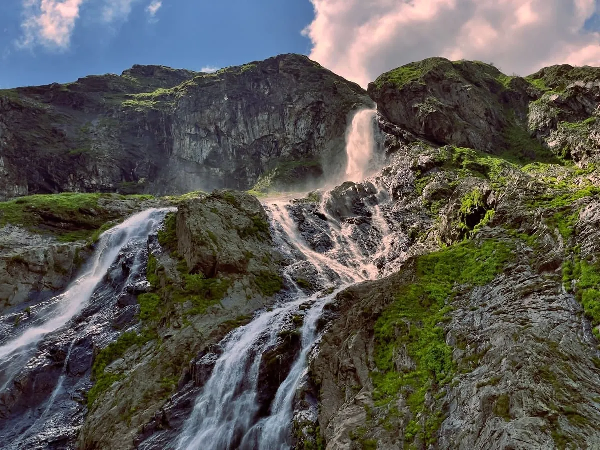 Медвежий водопад в ущелье Аманауз: как добраться и что увидеть