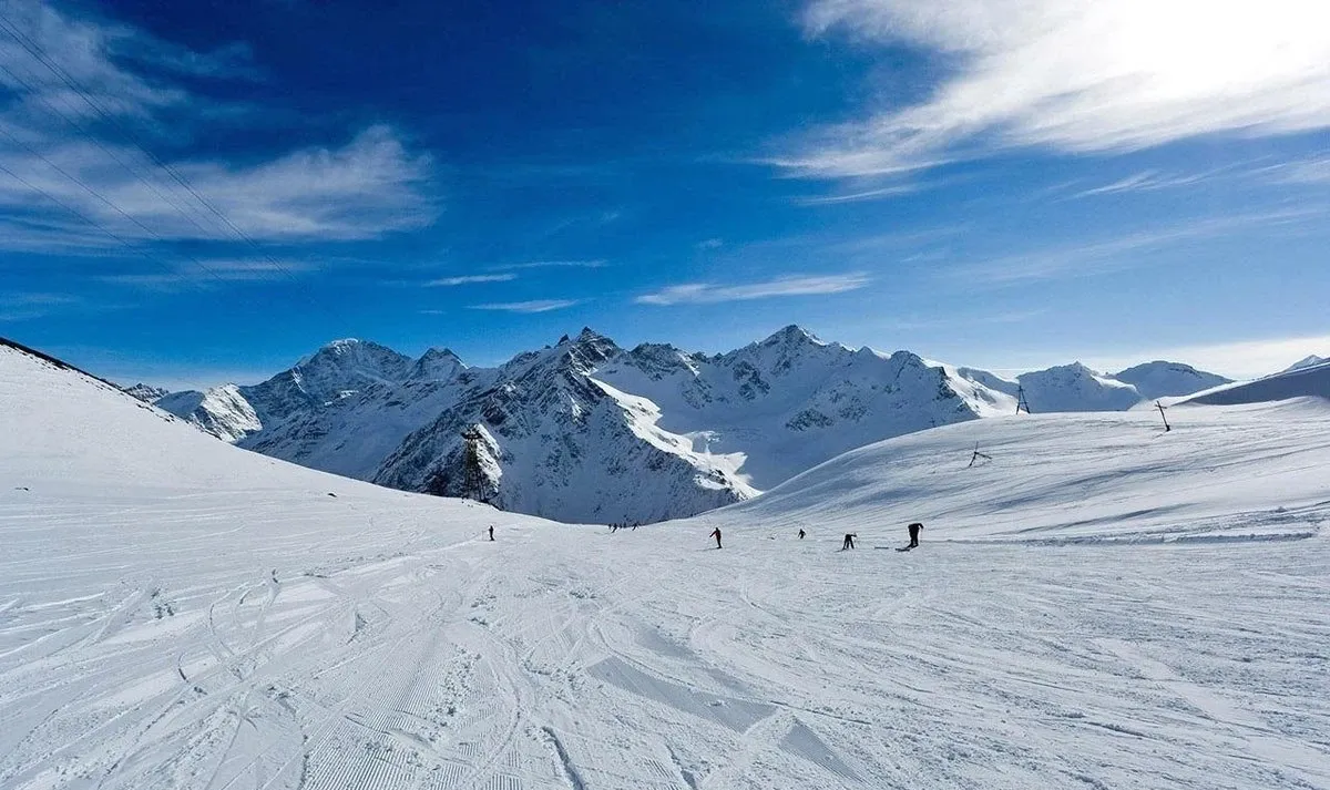 Приэльбрусье: высокогорное катание на склонах Эльбруса и Чегета