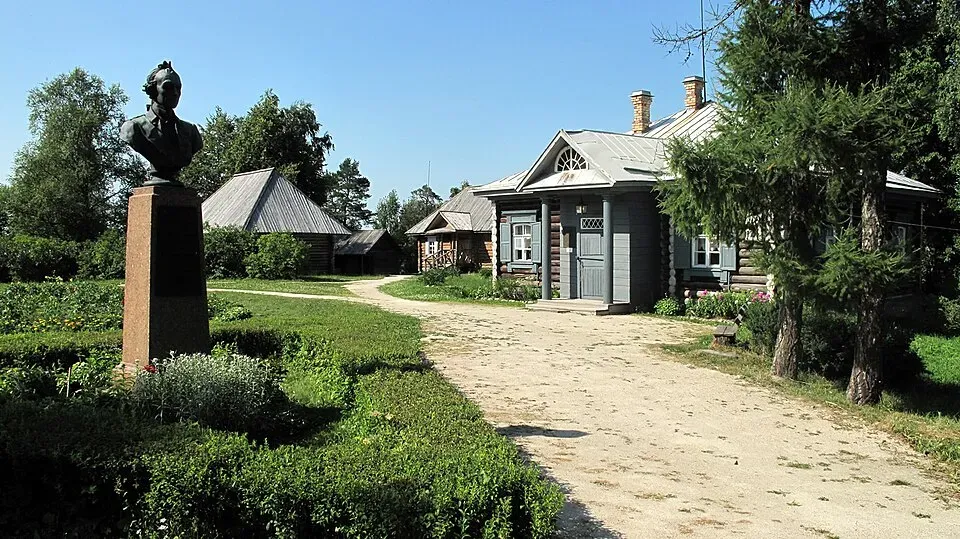 Село Кончанско-Суворовское: усадьба великого полководца