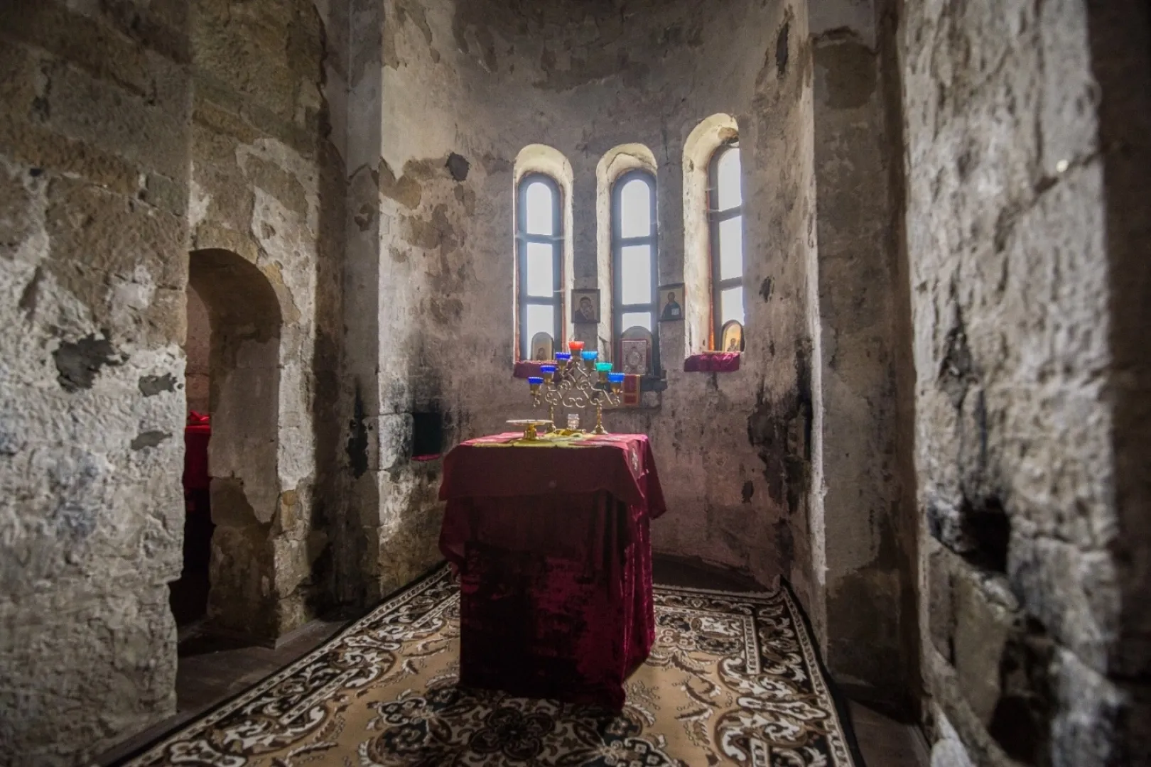 Иконы и реликвии в храмах КЧР