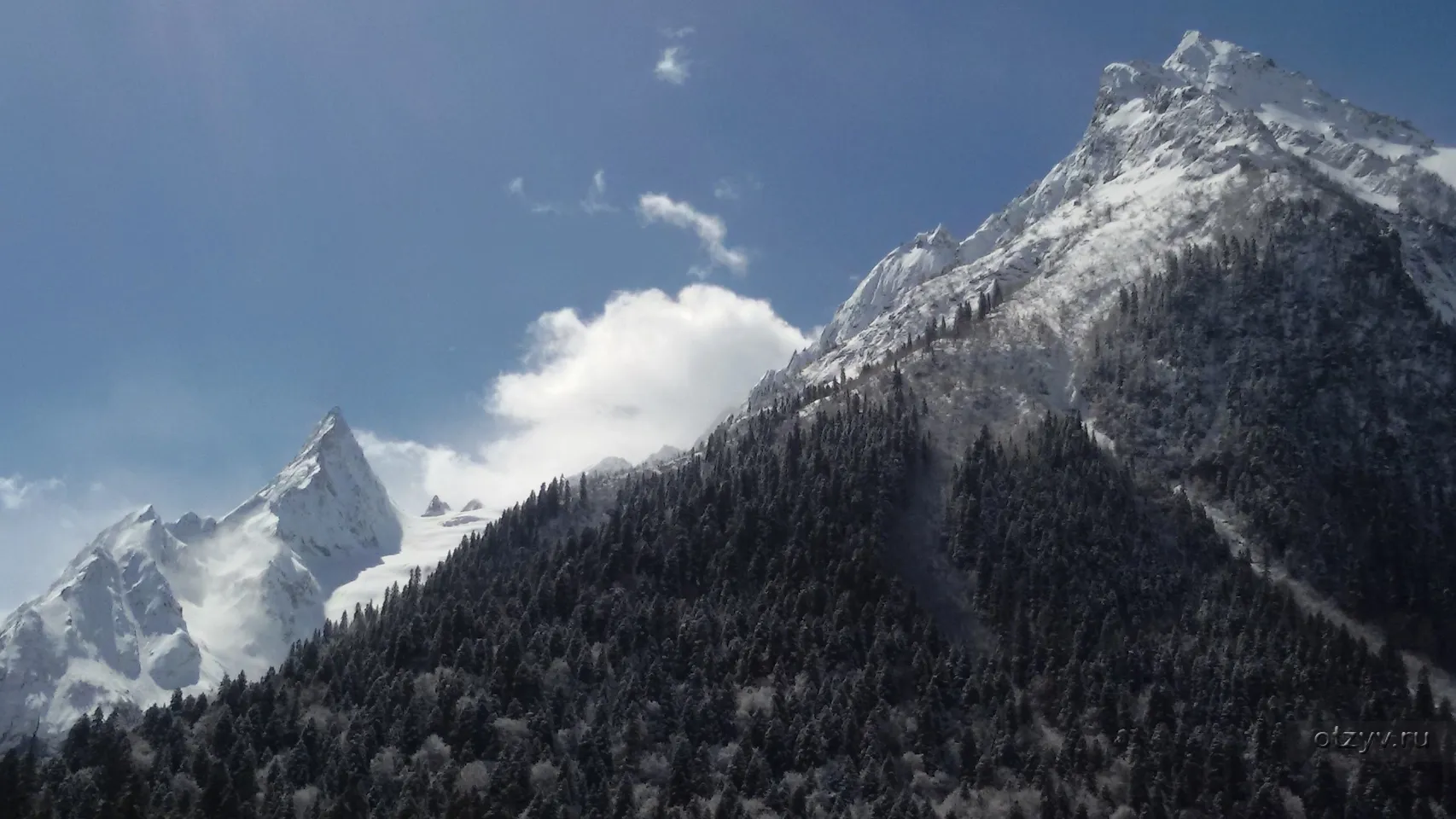 Домбай — жемчужина Кавказа: что посмотреть и как добраться