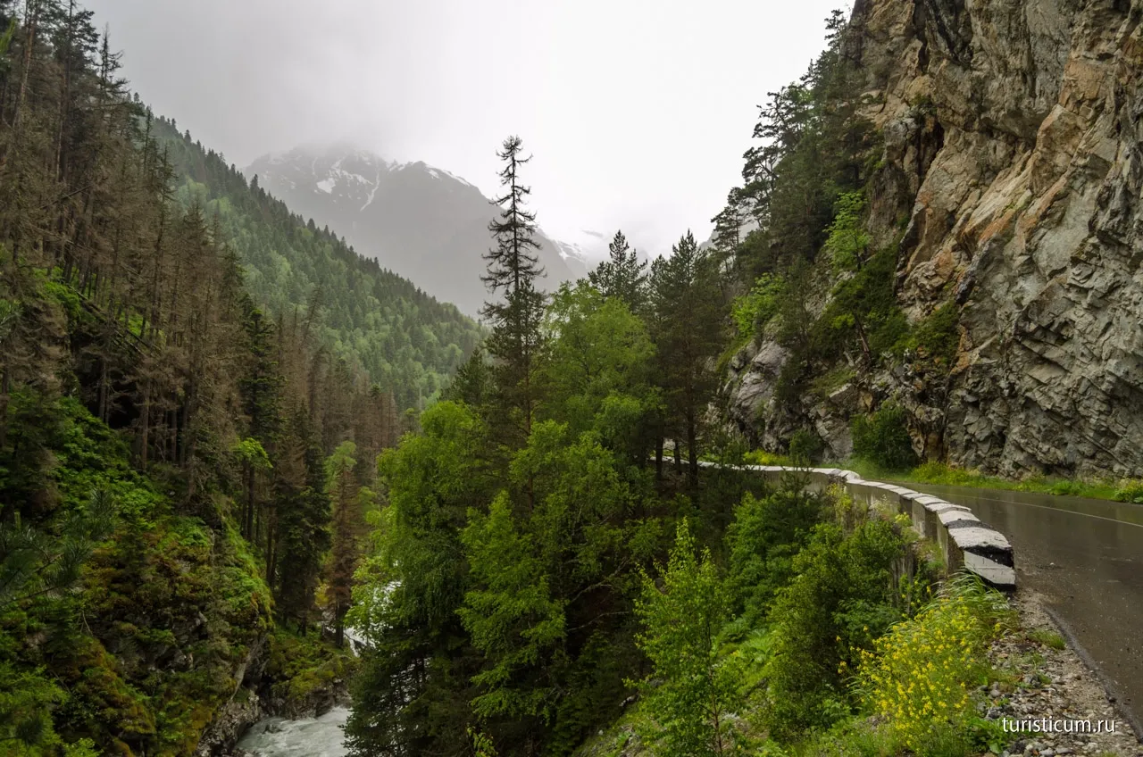 Маршрут по Карачаево-Черкесии на машине: 7 дней среди гор и ущелий