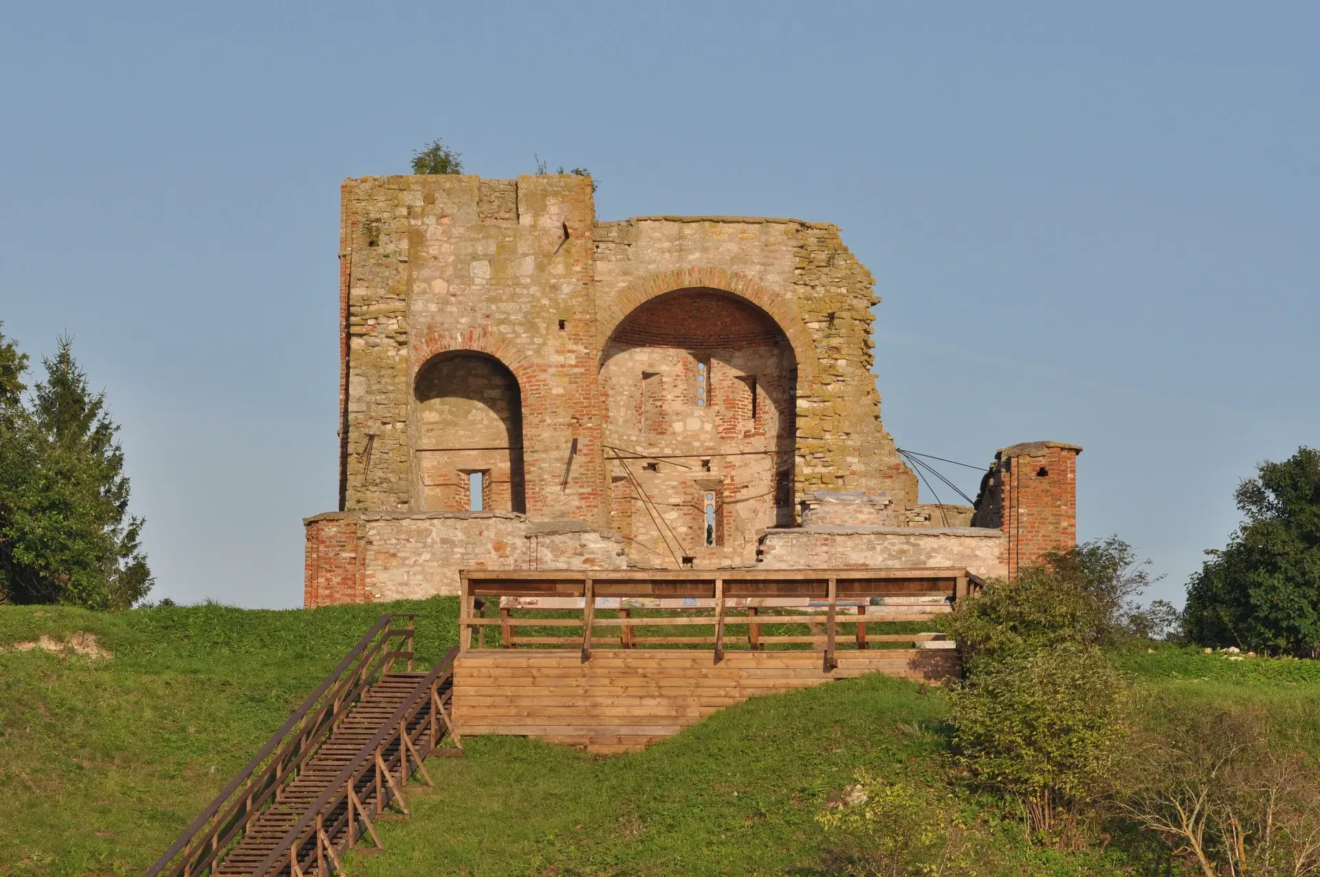 5 самых загадочных мест Новгородской области: легенды и факты