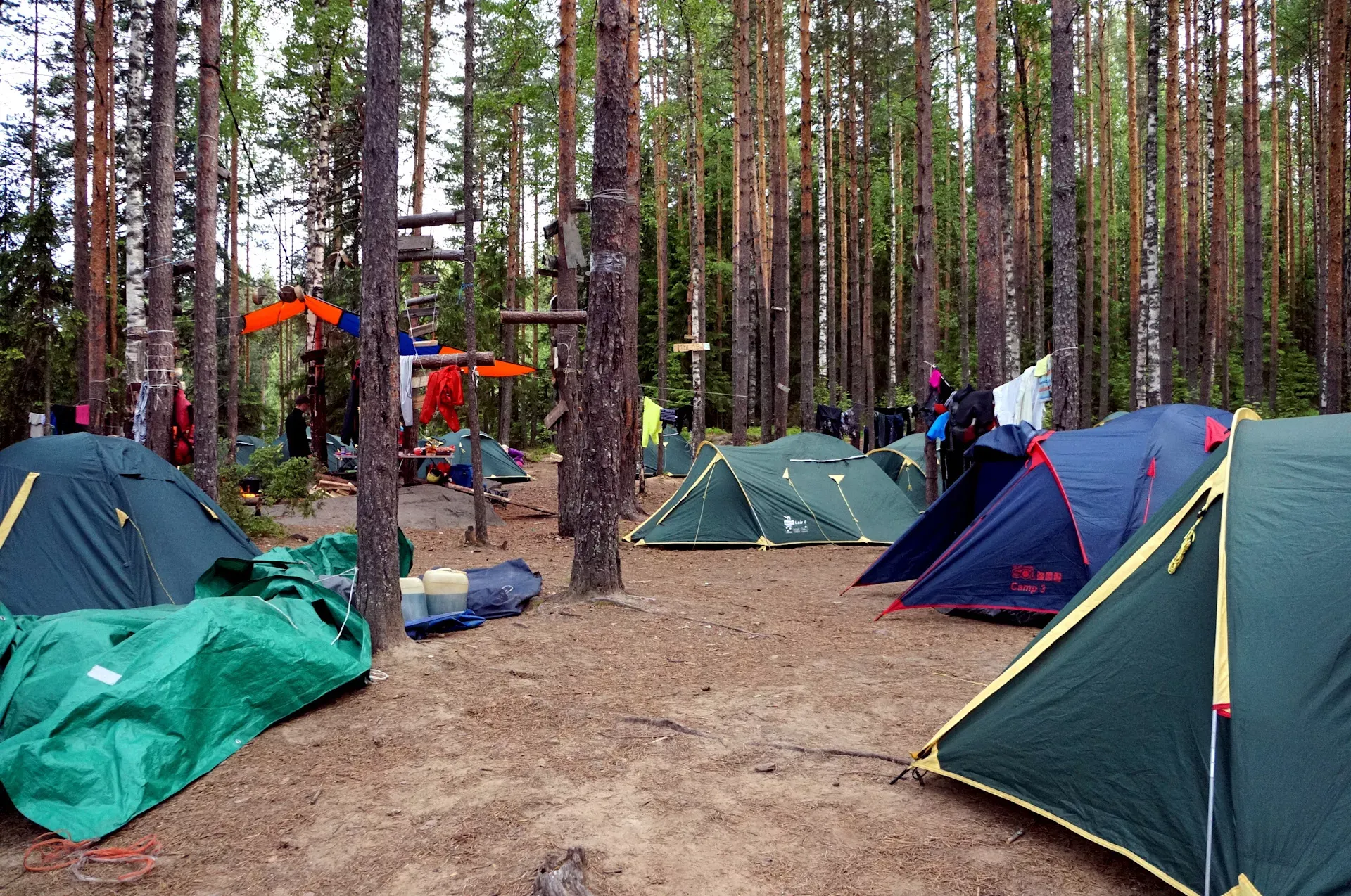 Походы в Карелии с палатками: топ-10 мест для дикого отдыха